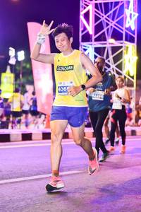 BIB: 406, 246
                            <button type="button" onclick="openModal(15798748)" class="btn btn-primary btn-sm float-right btn-popup" data-toggle="modal" data-target=".modal-high-quality">
                        <i class="fas fa-shopping-cart"></i> Add to Cart
                    </button>
                                            <button type="button" onclick="isThisMe(15798748, true)" class="btn btn-success btn-sm float-right btn-popup btn-isme hidden" data-toggle="tooltip" data-placement="bottom" title="นี่คือรูปของคุณใช่ไหม คลิกที่นี่เพื่อเอาเข้าอัลบั้ม">
                        <i class="fas fa-plus"></i> Add to album
                    </button>
                    <button type="button" onclick="isThisMe(15798748, false)" class="btn btn-warning btn-sm float-right btn-popup btn-isnotme hidden">
                        <i class="fas fa-ban"></i> Remove from album
                    </button>