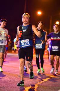 BIB: 928, 45252, 46518, 030
                            <button type="button" onclick="openModal(15799365)" class="btn btn-primary btn-sm float-right btn-popup" data-toggle="modal" data-target=".modal-high-quality">
                        <i class="fas fa-shopping-cart"></i> Add to Cart
                    </button>
                                            <button type="button" onclick="isThisMe(15799365, true)" class="btn btn-success btn-sm float-right btn-popup btn-isme hidden" data-toggle="tooltip" data-placement="bottom" title="นี่คือรูปของคุณใช่ไหม คลิกที่นี่เพื่อเอาเข้าอัลบั้ม">
                        <i class="fas fa-plus"></i> Add to album
                    </button>
                    <button type="button" onclick="isThisMe(15799365, false)" class="btn btn-warning btn-sm float-right btn-popup btn-isnotme hidden">
                        <i class="fas fa-ban"></i> Remove from album
                    </button>