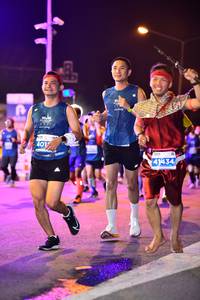 BIB: 401, 41434
                            <button type="button" onclick="openModal(15457811)" class="btn btn-primary btn-sm float-right btn-popup" data-toggle="modal" data-target=".modal-high-quality">
                        <i class="fas fa-shopping-cart"></i> Add to Cart
                    </button>
                                            <button type="button" onclick="isThisMe(15457811, true)" class="btn btn-success btn-sm float-right btn-popup btn-isme hidden" data-toggle="tooltip" data-placement="bottom" title="นี่คือรูปของคุณใช่ไหม คลิกที่นี่เพื่อเอาเข้าอัลบั้ม">
                        <i class="fas fa-plus"></i> Add to album
                    </button>
                    <button type="button" onclick="isThisMe(15457811, false)" class="btn btn-warning btn-sm float-right btn-popup btn-isnotme hidden">
                        <i class="fas fa-ban"></i> Remove from album
                    </button>