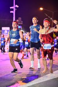 BIB: 401, 41434
                            <button type="button" onclick="openModal(15816742)" class="btn btn-primary btn-sm float-right btn-popup" data-toggle="modal" data-target=".modal-high-quality">
                        <i class="fas fa-shopping-cart"></i> Add to Cart
                    </button>
                                            <button type="button" onclick="isThisMe(15816742, true)" class="btn btn-success btn-sm float-right btn-popup btn-isme hidden" data-toggle="tooltip" data-placement="bottom" title="นี่คือรูปของคุณใช่ไหม คลิกที่นี่เพื่อเอาเข้าอัลบั้ม">
                        <i class="fas fa-plus"></i> Add to album
                    </button>
                    <button type="button" onclick="isThisMe(15816742, false)" class="btn btn-warning btn-sm float-right btn-popup btn-isnotme hidden">
                        <i class="fas fa-ban"></i> Remove from album
                    </button>