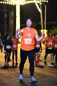 BIB: 263
                            <button type="button" onclick="openModal(15509055)" class="btn btn-primary btn-sm float-right btn-popup" data-toggle="modal" data-target=".modal-high-quality">
                        <i class="fas fa-shopping-cart"></i> Add to Cart
                    </button>
                                            <button type="button" onclick="isThisMe(15509055, true)" class="btn btn-success btn-sm float-right btn-popup btn-isme hidden" data-toggle="tooltip" data-placement="bottom" title="นี่คือรูปของคุณใช่ไหม คลิกที่นี่เพื่อเอาเข้าอัลบั้ม">
                        <i class="fas fa-plus"></i> Add to album
                    </button>
                    <button type="button" onclick="isThisMe(15509055, false)" class="btn btn-warning btn-sm float-right btn-popup btn-isnotme hidden">
                        <i class="fas fa-ban"></i> Remove from album
                    </button>