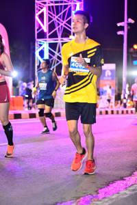 BIB: 400
                            <button type="button" onclick="openModal(14952611)" class="btn btn-primary btn-sm float-right btn-popup" data-toggle="modal" data-target=".modal-high-quality">
                        <i class="fas fa-shopping-cart"></i> Add to Cart
                    </button>
                                            <button type="button" onclick="isThisMe(14952611, true)" class="btn btn-success btn-sm float-right btn-popup btn-isme hidden" data-toggle="tooltip" data-placement="bottom" title="นี่คือรูปของคุณใช่ไหม คลิกที่นี่เพื่อเอาเข้าอัลบั้ม">
                        <i class="fas fa-plus"></i> Add to album
                    </button>
                    <button type="button" onclick="isThisMe(14952611, false)" class="btn btn-warning btn-sm float-right btn-popup btn-isnotme hidden">
                        <i class="fas fa-ban"></i> Remove from album
                    </button>