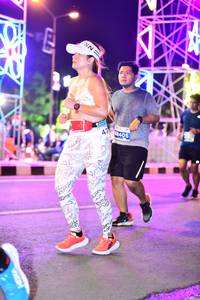 BIB: 405
                            <button type="button" onclick="openModal(14971898)" class="btn btn-primary btn-sm float-right btn-popup" data-toggle="modal" data-target=".modal-high-quality">
                        <i class="fas fa-shopping-cart"></i> Add to Cart
                    </button>
                                            <button type="button" onclick="isThisMe(14971898, true)" class="btn btn-success btn-sm float-right btn-popup btn-isme hidden" data-toggle="tooltip" data-placement="bottom" title="นี่คือรูปของคุณใช่ไหม คลิกที่นี่เพื่อเอาเข้าอัลบั้ม">
                        <i class="fas fa-plus"></i> Add to album
                    </button>
                    <button type="button" onclick="isThisMe(14971898, false)" class="btn btn-warning btn-sm float-right btn-popup btn-isnotme hidden">
                        <i class="fas fa-ban"></i> Remove from album
                    </button>