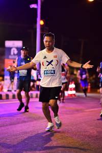 BIB: 41016
                            <button type="button" onclick="openModal(13722093)" class="btn btn-primary btn-sm float-right btn-popup" data-toggle="modal" data-target=".modal-high-quality">
                        <i class="fas fa-shopping-cart"></i> Add to Cart
                    </button>
                                            <button type="button" onclick="isThisMe(13722093, true)" class="btn btn-success btn-sm float-right btn-popup btn-isme hidden" data-toggle="tooltip" data-placement="bottom" title="นี่คือรูปของคุณใช่ไหม คลิกที่นี่เพื่อเอาเข้าอัลบั้ม">
                        <i class="fas fa-plus"></i> Add to album
                    </button>
                    <button type="button" onclick="isThisMe(13722093, false)" class="btn btn-warning btn-sm float-right btn-popup btn-isnotme hidden">
                        <i class="fas fa-ban"></i> Remove from album
                    </button>