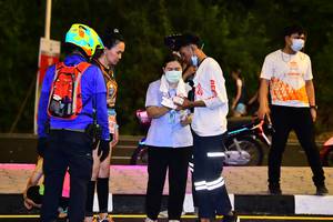 BIB: 4122, 235
                            <button type="button" onclick="openModal(13780268)" class="btn btn-primary btn-sm float-right btn-popup" data-toggle="modal" data-target=".modal-high-quality">
                        <i class="fas fa-shopping-cart"></i> Add to Cart
                    </button>
                                            <button type="button" onclick="isThisMe(13780268, true)" class="btn btn-success btn-sm float-right btn-popup btn-isme hidden" data-toggle="tooltip" data-placement="bottom" title="นี่คือรูปของคุณใช่ไหม คลิกที่นี่เพื่อเอาเข้าอัลบั้ม">
                        <i class="fas fa-plus"></i> Add to album
                    </button>
                    <button type="button" onclick="isThisMe(13780268, false)" class="btn btn-warning btn-sm float-right btn-popup btn-isnotme hidden">
                        <i class="fas fa-ban"></i> Remove from album
                    </button>