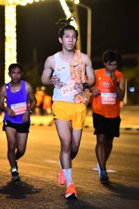 BIB: 292, 0053, 25392
                            <button type="button" onclick="openModal(14064502)" class="btn btn-primary btn-sm float-right btn-popup" data-toggle="modal" data-target=".modal-high-quality">
                        <i class="fas fa-shopping-cart"></i> Add to Cart
                    </button>
                                            <button type="button" onclick="isThisMe(14064502, true)" class="btn btn-success btn-sm float-right btn-popup btn-isme hidden" data-toggle="tooltip" data-placement="bottom" title="นี่คือรูปของคุณใช่ไหม คลิกที่นี่เพื่อเอาเข้าอัลบั้ม">
                        <i class="fas fa-plus"></i> Add to album
                    </button>
                    <button type="button" onclick="isThisMe(14064502, false)" class="btn btn-warning btn-sm float-right btn-popup btn-isnotme hidden">
                        <i class="fas fa-ban"></i> Remove from album
                    </button>