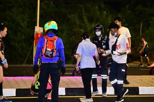 BIB: 202, 41228, 235
                            <button type="button" onclick="openModal(13780259)" class="btn btn-primary btn-sm float-right btn-popup" data-toggle="modal" data-target=".modal-high-quality">
                        <i class="fas fa-shopping-cart"></i> Add to Cart
                    </button>
                                            <button type="button" onclick="isThisMe(13780259, true)" class="btn btn-success btn-sm float-right btn-popup btn-isme hidden" data-toggle="tooltip" data-placement="bottom" title="นี่คือรูปของคุณใช่ไหม คลิกที่นี่เพื่อเอาเข้าอัลบั้ม">
                        <i class="fas fa-plus"></i> Add to album
                    </button>
                    <button type="button" onclick="isThisMe(13780259, false)" class="btn btn-warning btn-sm float-right btn-popup btn-isnotme hidden">
                        <i class="fas fa-ban"></i> Remove from album
                    </button>