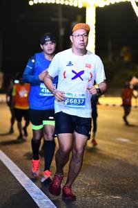 BIB: 4209
                            <button type="button" onclick="openModal(13722389)" class="btn btn-primary btn-sm float-right btn-popup" data-toggle="modal" data-target=".modal-high-quality">
                        <i class="fas fa-shopping-cart"></i> Add to Cart
                    </button>
                                            <button type="button" onclick="isThisMe(13722389, true)" class="btn btn-success btn-sm float-right btn-popup btn-isme hidden" data-toggle="tooltip" data-placement="bottom" title="นี่คือรูปของคุณใช่ไหม คลิกที่นี่เพื่อเอาเข้าอัลบั้ม">
                        <i class="fas fa-plus"></i> Add to album
                    </button>
                    <button type="button" onclick="isThisMe(13722389, false)" class="btn btn-warning btn-sm float-right btn-popup btn-isnotme hidden">
                        <i class="fas fa-ban"></i> Remove from album
                    </button>