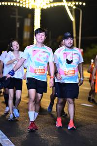 BIB: 46103, 41710, 45917
                            <button type="button" onclick="openModal(13720318)" class="btn btn-primary btn-sm float-right btn-popup" data-toggle="modal" data-target=".modal-high-quality">
                        <i class="fas fa-shopping-cart"></i> Add to Cart
                    </button>
                                            <button type="button" onclick="isThisMe(13720318, true)" class="btn btn-success btn-sm float-right btn-popup btn-isme hidden" data-toggle="tooltip" data-placement="bottom" title="นี่คือรูปของคุณใช่ไหม คลิกที่นี่เพื่อเอาเข้าอัลบั้ม">
                        <i class="fas fa-plus"></i> Add to album
                    </button>
                    <button type="button" onclick="isThisMe(13720318, false)" class="btn btn-warning btn-sm float-right btn-popup btn-isnotme hidden">
                        <i class="fas fa-ban"></i> Remove from album
                    </button>