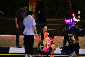 BIB: 0262, 42195
                            <button type="button" onclick="openModal(13779324)" class="btn btn-primary btn-sm float-right btn-popup" data-toggle="modal" data-target=".modal-high-quality">
                        <i class="fas fa-shopping-cart"></i> Add to Cart
                    </button>
                                            <button type="button" onclick="isThisMe(13779324, true)" class="btn btn-success btn-sm float-right btn-popup btn-isme hidden" data-toggle="tooltip" data-placement="bottom" title="นี่คือรูปของคุณใช่ไหม คลิกที่นี่เพื่อเอาเข้าอัลบั้ม">
                        <i class="fas fa-plus"></i> Add to album
                    </button>
                    <button type="button" onclick="isThisMe(13779324, false)" class="btn btn-warning btn-sm float-right btn-popup btn-isnotme hidden">
                        <i class="fas fa-ban"></i> Remove from album
                    </button>