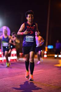 BIB: 40002
                            <button type="button" onclick="openModal(13756378)" class="btn btn-primary btn-sm float-right btn-popup" data-toggle="modal" data-target=".modal-high-quality">
                        <i class="fas fa-shopping-cart"></i> Add to Cart
                    </button>
                                            <button type="button" onclick="isThisMe(13756378, true)" class="btn btn-success btn-sm float-right btn-popup btn-isme hidden" data-toggle="tooltip" data-placement="bottom" title="นี่คือรูปของคุณใช่ไหม คลิกที่นี่เพื่อเอาเข้าอัลบั้ม">
                        <i class="fas fa-plus"></i> Add to album
                    </button>
                    <button type="button" onclick="isThisMe(13756378, false)" class="btn btn-warning btn-sm float-right btn-popup btn-isnotme hidden">
                        <i class="fas fa-ban"></i> Remove from album
                    </button>