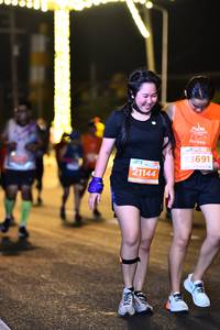 BIB: 0383
                            <button type="button" onclick="openModal(13776190)" class="btn btn-primary btn-sm float-right btn-popup" data-toggle="modal" data-target=".modal-high-quality">
                        <i class="fas fa-shopping-cart"></i> Add to Cart
                    </button>
                                            <button type="button" onclick="isThisMe(13776190, true)" class="btn btn-success btn-sm float-right btn-popup btn-isme hidden" data-toggle="tooltip" data-placement="bottom" title="นี่คือรูปของคุณใช่ไหม คลิกที่นี่เพื่อเอาเข้าอัลบั้ม">
                        <i class="fas fa-plus"></i> Add to album
                    </button>
                    <button type="button" onclick="isThisMe(13776190, false)" class="btn btn-warning btn-sm float-right btn-popup btn-isnotme hidden">
                        <i class="fas fa-ban"></i> Remove from album
                    </button>