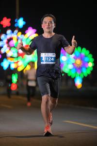 BIB: 1124
                            <button type="button" onclick="openModal(13875240)" class="btn btn-primary btn-sm float-right btn-popup" data-toggle="modal" data-target=".modal-high-quality">
                        <i class="fas fa-shopping-cart"></i> Add to Cart
                    </button>
                                            <button type="button" onclick="isThisMe(13875240, true)" class="btn btn-success btn-sm float-right btn-popup btn-isme hidden" data-toggle="tooltip" data-placement="bottom" title="นี่คือรูปของคุณใช่ไหม คลิกที่นี่เพื่อเอาเข้าอัลบั้ม">
                        <i class="fas fa-plus"></i> Add to album
                    </button>
                    <button type="button" onclick="isThisMe(13875240, false)" class="btn btn-warning btn-sm float-right btn-popup btn-isnotme hidden">
                        <i class="fas fa-ban"></i> Remove from album
                    </button>