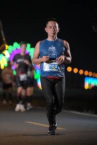 BIB: 40103
                            <button type="button" onclick="openModal(13843511)" class="btn btn-primary btn-sm float-right btn-popup" data-toggle="modal" data-target=".modal-high-quality">
                        <i class="fas fa-shopping-cart"></i> Add to Cart
                    </button>
                                            <button type="button" onclick="isThisMe(13843511, true)" class="btn btn-success btn-sm float-right btn-popup btn-isme hidden" data-toggle="tooltip" data-placement="bottom" title="นี่คือรูปของคุณใช่ไหม คลิกที่นี่เพื่อเอาเข้าอัลบั้ม">
                        <i class="fas fa-plus"></i> Add to album
                    </button>
                    <button type="button" onclick="isThisMe(13843511, false)" class="btn btn-warning btn-sm float-right btn-popup btn-isnotme hidden">
                        <i class="fas fa-ban"></i> Remove from album
                    </button>