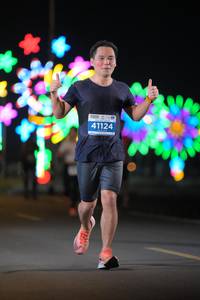 BIB: 41124
                            <button type="button" onclick="openModal(13834266)" class="btn btn-primary btn-sm float-right btn-popup" data-toggle="modal" data-target=".modal-high-quality">
                        <i class="fas fa-shopping-cart"></i> Add to Cart
                    </button>
                                            <button type="button" onclick="isThisMe(13834266, true)" class="btn btn-success btn-sm float-right btn-popup btn-isme hidden" data-toggle="tooltip" data-placement="bottom" title="นี่คือรูปของคุณใช่ไหม คลิกที่นี่เพื่อเอาเข้าอัลบั้ม">
                        <i class="fas fa-plus"></i> Add to album
                    </button>
                    <button type="button" onclick="isThisMe(13834266, false)" class="btn btn-warning btn-sm float-right btn-popup btn-isnotme hidden">
                        <i class="fas fa-ban"></i> Remove from album
                    </button>