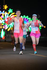 BIB: 145, 43098
                            <button type="button" onclick="openModal(13841643)" class="btn btn-primary btn-sm float-right btn-popup" data-toggle="modal" data-target=".modal-high-quality">
                        <i class="fas fa-shopping-cart"></i> Add to Cart
                    </button>
                                            <button type="button" onclick="isThisMe(13841643, true)" class="btn btn-success btn-sm float-right btn-popup btn-isme hidden" data-toggle="tooltip" data-placement="bottom" title="นี่คือรูปของคุณใช่ไหม คลิกที่นี่เพื่อเอาเข้าอัลบั้ม">
                        <i class="fas fa-plus"></i> Add to album
                    </button>
                    <button type="button" onclick="isThisMe(13841643, false)" class="btn btn-warning btn-sm float-right btn-popup btn-isnotme hidden">
                        <i class="fas fa-ban"></i> Remove from album
                    </button>