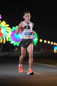 BIB: 4071
                            <button type="button" onclick="openModal(13816203)" class="btn btn-primary btn-sm float-right btn-popup" data-toggle="modal" data-target=".modal-high-quality">
                        <i class="fas fa-shopping-cart"></i> Add to Cart
                    </button>
                                            <button type="button" onclick="isThisMe(13816203, true)" class="btn btn-success btn-sm float-right btn-popup btn-isme hidden" data-toggle="tooltip" data-placement="bottom" title="นี่คือรูปของคุณใช่ไหม คลิกที่นี่เพื่อเอาเข้าอัลบั้ม">
                        <i class="fas fa-plus"></i> Add to album
                    </button>
                    <button type="button" onclick="isThisMe(13816203, false)" class="btn btn-warning btn-sm float-right btn-popup btn-isnotme hidden">
                        <i class="fas fa-ban"></i> Remove from album
                    </button>