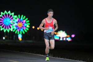 BIB: 40558
                            <button type="button" onclick="openModal(13805247)" class="btn btn-primary btn-sm float-right btn-popup" data-toggle="modal" data-target=".modal-high-quality">
                        <i class="fas fa-shopping-cart"></i> Add to Cart
                    </button>
                                            <button type="button" onclick="isThisMe(13805247, true)" class="btn btn-success btn-sm float-right btn-popup btn-isme hidden" data-toggle="tooltip" data-placement="bottom" title="นี่คือรูปของคุณใช่ไหม คลิกที่นี่เพื่อเอาเข้าอัลบั้ม">
                        <i class="fas fa-plus"></i> Add to album
                    </button>
                    <button type="button" onclick="isThisMe(13805247, false)" class="btn btn-warning btn-sm float-right btn-popup btn-isnotme hidden">
                        <i class="fas fa-ban"></i> Remove from album
                    </button>