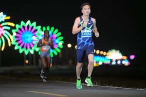 BIB: 40442
                            <button type="button" onclick="openModal(13804055)" class="btn btn-primary btn-sm float-right btn-popup" data-toggle="modal" data-target=".modal-high-quality">
                        <i class="fas fa-shopping-cart"></i> Add to Cart
                    </button>
                                            <button type="button" onclick="isThisMe(13804055, true)" class="btn btn-success btn-sm float-right btn-popup btn-isme hidden" data-toggle="tooltip" data-placement="bottom" title="นี่คือรูปของคุณใช่ไหม คลิกที่นี่เพื่อเอาเข้าอัลบั้ม">
                        <i class="fas fa-plus"></i> Add to album
                    </button>
                    <button type="button" onclick="isThisMe(13804055, false)" class="btn btn-warning btn-sm float-right btn-popup btn-isnotme hidden">
                        <i class="fas fa-ban"></i> Remove from album
                    </button>