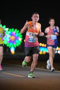 BIB: 40139
                            <button type="button" onclick="openModal(13818757)" class="btn btn-primary btn-sm float-right btn-popup" data-toggle="modal" data-target=".modal-high-quality">
                        <i class="fas fa-shopping-cart"></i> Add to Cart
                    </button>
                                            <button type="button" onclick="isThisMe(13818757, true)" class="btn btn-success btn-sm float-right btn-popup btn-isme hidden" data-toggle="tooltip" data-placement="bottom" title="นี่คือรูปของคุณใช่ไหม คลิกที่นี่เพื่อเอาเข้าอัลบั้ม">
                        <i class="fas fa-plus"></i> Add to album
                    </button>
                    <button type="button" onclick="isThisMe(13818757, false)" class="btn btn-warning btn-sm float-right btn-popup btn-isnotme hidden">
                        <i class="fas fa-ban"></i> Remove from album
                    </button>