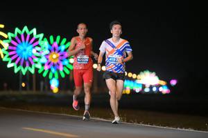 BIB: 4197, 42026
                            <button type="button" onclick="openModal(13803871)" class="btn btn-primary btn-sm float-right btn-popup" data-toggle="modal" data-target=".modal-high-quality">
                        <i class="fas fa-shopping-cart"></i> Add to Cart
                    </button>
                                            <button type="button" onclick="isThisMe(13803871, true)" class="btn btn-success btn-sm float-right btn-popup btn-isme hidden" data-toggle="tooltip" data-placement="bottom" title="นี่คือรูปของคุณใช่ไหม คลิกที่นี่เพื่อเอาเข้าอัลบั้ม">
                        <i class="fas fa-plus"></i> Add to album
                    </button>
                    <button type="button" onclick="isThisMe(13803871, false)" class="btn btn-warning btn-sm float-right btn-popup btn-isnotme hidden">
                        <i class="fas fa-ban"></i> Remove from album
                    </button>