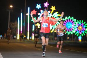 BIB: 10779
                            <button type="button" onclick="openModal(13811169)" class="btn btn-primary btn-sm float-right btn-popup" data-toggle="modal" data-target=".modal-high-quality">
                        <i class="fas fa-shopping-cart"></i> Add to Cart
                    </button>
                                            <button type="button" onclick="isThisMe(13811169, true)" class="btn btn-success btn-sm float-right btn-popup btn-isme hidden" data-toggle="tooltip" data-placement="bottom" title="นี่คือรูปของคุณใช่ไหม คลิกที่นี่เพื่อเอาเข้าอัลบั้ม">
                        <i class="fas fa-plus"></i> Add to album
                    </button>
                    <button type="button" onclick="isThisMe(13811169, false)" class="btn btn-warning btn-sm float-right btn-popup btn-isnotme hidden">
                        <i class="fas fa-ban"></i> Remove from album
                    </button>