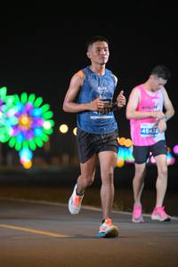 BIB: 1951, 4542
                            <button type="button" onclick="openModal(13818330)" class="btn btn-primary btn-sm float-right btn-popup" data-toggle="modal" data-target=".modal-high-quality">
                        <i class="fas fa-shopping-cart"></i> Add to Cart
                    </button>
                                            <button type="button" onclick="isThisMe(13818330, true)" class="btn btn-success btn-sm float-right btn-popup btn-isme hidden" data-toggle="tooltip" data-placement="bottom" title="นี่คือรูปของคุณใช่ไหม คลิกที่นี่เพื่อเอาเข้าอัลบั้ม">
                        <i class="fas fa-plus"></i> Add to album
                    </button>
                    <button type="button" onclick="isThisMe(13818330, false)" class="btn btn-warning btn-sm float-right btn-popup btn-isnotme hidden">
                        <i class="fas fa-ban"></i> Remove from album
                    </button>