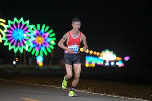 BIB: 558
                            <button type="button" onclick="openModal(13805232)" class="btn btn-primary btn-sm float-right btn-popup" data-toggle="modal" data-target=".modal-high-quality">
                        <i class="fas fa-shopping-cart"></i> Add to Cart
                    </button>
                                            <button type="button" onclick="isThisMe(13805232, true)" class="btn btn-success btn-sm float-right btn-popup btn-isme hidden" data-toggle="tooltip" data-placement="bottom" title="นี่คือรูปของคุณใช่ไหม คลิกที่นี่เพื่อเอาเข้าอัลบั้ม">
                        <i class="fas fa-plus"></i> Add to album
                    </button>
                    <button type="button" onclick="isThisMe(13805232, false)" class="btn btn-warning btn-sm float-right btn-popup btn-isnotme hidden">
                        <i class="fas fa-ban"></i> Remove from album
                    </button>