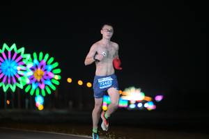 BIB: 72407
                            <button type="button" onclick="openModal(13803043)" class="btn btn-primary btn-sm float-right btn-popup" data-toggle="modal" data-target=".modal-high-quality">
                        <i class="fas fa-shopping-cart"></i> Add to Cart
                    </button>
                                            <button type="button" onclick="isThisMe(13803043, true)" class="btn btn-success btn-sm float-right btn-popup btn-isme hidden" data-toggle="tooltip" data-placement="bottom" title="นี่คือรูปของคุณใช่ไหม คลิกที่นี่เพื่อเอาเข้าอัลบั้ม">
                        <i class="fas fa-plus"></i> Add to album
                    </button>
                    <button type="button" onclick="isThisMe(13803043, false)" class="btn btn-warning btn-sm float-right btn-popup btn-isnotme hidden">
                        <i class="fas fa-ban"></i> Remove from album
                    </button>