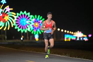 BIB: 40558
                            <button type="button" onclick="openModal(13805195)" class="btn btn-primary btn-sm float-right btn-popup" data-toggle="modal" data-target=".modal-high-quality">
                        <i class="fas fa-shopping-cart"></i> Add to Cart
                    </button>
                                            <button type="button" onclick="isThisMe(13805195, true)" class="btn btn-success btn-sm float-right btn-popup btn-isme hidden" data-toggle="tooltip" data-placement="bottom" title="นี่คือรูปของคุณใช่ไหม คลิกที่นี่เพื่อเอาเข้าอัลบั้ม">
                        <i class="fas fa-plus"></i> Add to album
                    </button>
                    <button type="button" onclick="isThisMe(13805195, false)" class="btn btn-warning btn-sm float-right btn-popup btn-isnotme hidden">
                        <i class="fas fa-ban"></i> Remove from album
                    </button>