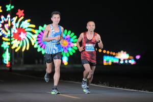 BIB: 4607, 40135
                            <button type="button" onclick="openModal(13810922)" class="btn btn-primary btn-sm float-right btn-popup" data-toggle="modal" data-target=".modal-high-quality">
                        <i class="fas fa-shopping-cart"></i> Add to Cart
                    </button>
                                            <button type="button" onclick="isThisMe(13810922, true)" class="btn btn-success btn-sm float-right btn-popup btn-isme hidden" data-toggle="tooltip" data-placement="bottom" title="นี่คือรูปของคุณใช่ไหม คลิกที่นี่เพื่อเอาเข้าอัลบั้ม">
                        <i class="fas fa-plus"></i> Add to album
                    </button>
                    <button type="button" onclick="isThisMe(13810922, false)" class="btn btn-warning btn-sm float-right btn-popup btn-isnotme hidden">
                        <i class="fas fa-ban"></i> Remove from album
                    </button>