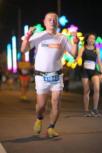 BIB: 41042
                            <button type="button" onclick="openModal(14075913)" class="btn btn-primary btn-sm float-right btn-popup" data-toggle="modal" data-target=".modal-high-quality">
                        <i class="fas fa-shopping-cart"></i> Add to Cart
                    </button>
                                            <button type="button" onclick="isThisMe(14075913, true)" class="btn btn-success btn-sm float-right btn-popup btn-isme hidden" data-toggle="tooltip" data-placement="bottom" title="นี่คือรูปของคุณใช่ไหม คลิกที่นี่เพื่อเอาเข้าอัลบั้ม">
                        <i class="fas fa-plus"></i> Add to album
                    </button>
                    <button type="button" onclick="isThisMe(14075913, false)" class="btn btn-warning btn-sm float-right btn-popup btn-isnotme hidden">
                        <i class="fas fa-ban"></i> Remove from album
                    </button>