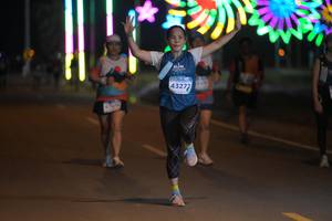 BIB: 43272
                            <button type="button" onclick="openModal(14111548)" class="btn btn-primary btn-sm float-right btn-popup" data-toggle="modal" data-target=".modal-high-quality">
                        <i class="fas fa-shopping-cart"></i> Add to Cart
                    </button>
                                            <button type="button" onclick="isThisMe(14111548, true)" class="btn btn-success btn-sm float-right btn-popup btn-isme hidden" data-toggle="tooltip" data-placement="bottom" title="นี่คือรูปของคุณใช่ไหม คลิกที่นี่เพื่อเอาเข้าอัลบั้ม">
                        <i class="fas fa-plus"></i> Add to album
                    </button>
                    <button type="button" onclick="isThisMe(14111548, false)" class="btn btn-warning btn-sm float-right btn-popup btn-isnotme hidden">
                        <i class="fas fa-ban"></i> Remove from album
                    </button>