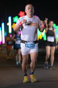 BIB: 41042
                            <button type="button" onclick="openModal(14076390)" class="btn btn-primary btn-sm float-right btn-popup" data-toggle="modal" data-target=".modal-high-quality">
                        <i class="fas fa-shopping-cart"></i> Add to Cart
                    </button>
                                            <button type="button" onclick="isThisMe(14076390, true)" class="btn btn-success btn-sm float-right btn-popup btn-isme hidden" data-toggle="tooltip" data-placement="bottom" title="นี่คือรูปของคุณใช่ไหม คลิกที่นี่เพื่อเอาเข้าอัลบั้ม">
                        <i class="fas fa-plus"></i> Add to album
                    </button>
                    <button type="button" onclick="isThisMe(14076390, false)" class="btn btn-warning btn-sm float-right btn-popup btn-isnotme hidden">
                        <i class="fas fa-ban"></i> Remove from album
                    </button>