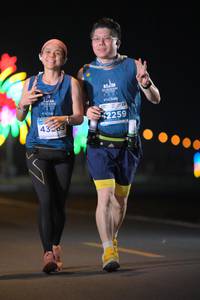 BIB: 202, 2259, 43263
                            <button type="button" onclick="openModal(14028352)" class="btn btn-primary btn-sm float-right btn-popup" data-toggle="modal" data-target=".modal-high-quality">
                        <i class="fas fa-shopping-cart"></i> Add to Cart
                    </button>
                                            <button type="button" onclick="isThisMe(14028352, true)" class="btn btn-success btn-sm float-right btn-popup btn-isme hidden" data-toggle="tooltip" data-placement="bottom" title="นี่คือรูปของคุณใช่ไหม คลิกที่นี่เพื่อเอาเข้าอัลบั้ม">
                        <i class="fas fa-plus"></i> Add to album
                    </button>
                    <button type="button" onclick="isThisMe(14028352, false)" class="btn btn-warning btn-sm float-right btn-popup btn-isnotme hidden">
                        <i class="fas fa-ban"></i> Remove from album
                    </button>