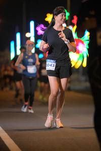 BIB: 5043
                            <button type="button" onclick="openModal(13978440)" class="btn btn-primary btn-sm float-right btn-popup" data-toggle="modal" data-target=".modal-high-quality">
                        <i class="fas fa-shopping-cart"></i> Add to Cart
                    </button>
                                            <button type="button" onclick="isThisMe(13978440, true)" class="btn btn-success btn-sm float-right btn-popup btn-isme hidden" data-toggle="tooltip" data-placement="bottom" title="นี่คือรูปของคุณใช่ไหม คลิกที่นี่เพื่อเอาเข้าอัลบั้ม">
                        <i class="fas fa-plus"></i> Add to album
                    </button>
                    <button type="button" onclick="isThisMe(13978440, false)" class="btn btn-warning btn-sm float-right btn-popup btn-isnotme hidden">
                        <i class="fas fa-ban"></i> Remove from album
                    </button>