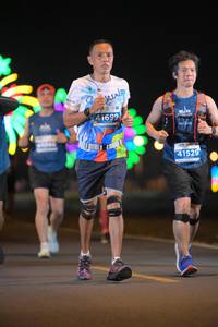 BIB: 41699, 41529
                            <button type="button" onclick="openModal(13921942)" class="btn btn-primary btn-sm float-right btn-popup" data-toggle="modal" data-target=".modal-high-quality">
                        <i class="fas fa-shopping-cart"></i> Add to Cart
                    </button>
                                            <button type="button" onclick="isThisMe(13921942, true)" class="btn btn-success btn-sm float-right btn-popup btn-isme hidden" data-toggle="tooltip" data-placement="bottom" title="นี่คือรูปของคุณใช่ไหม คลิกที่นี่เพื่อเอาเข้าอัลบั้ม">
                        <i class="fas fa-plus"></i> Add to album
                    </button>
                    <button type="button" onclick="isThisMe(13921942, false)" class="btn btn-warning btn-sm float-right btn-popup btn-isnotme hidden">
                        <i class="fas fa-ban"></i> Remove from album
                    </button>