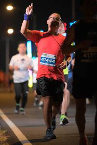 BIB: 413, 41444
                            <button type="button" onclick="openModal(13924177)" class="btn btn-primary btn-sm float-right btn-popup" data-toggle="modal" data-target=".modal-high-quality">
                        <i class="fas fa-shopping-cart"></i> Add to Cart
                    </button>
                                            <button type="button" onclick="isThisMe(13924177, true)" class="btn btn-success btn-sm float-right btn-popup btn-isme hidden" data-toggle="tooltip" data-placement="bottom" title="นี่คือรูปของคุณใช่ไหม คลิกที่นี่เพื่อเอาเข้าอัลบั้ม">
                        <i class="fas fa-plus"></i> Add to album
                    </button>
                    <button type="button" onclick="isThisMe(13924177, false)" class="btn btn-warning btn-sm float-right btn-popup btn-isnotme hidden">
                        <i class="fas fa-ban"></i> Remove from album
                    </button>