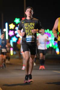 BIB: 40120
                            <button type="button" onclick="openModal(13927997)" class="btn btn-primary btn-sm float-right btn-popup" data-toggle="modal" data-target=".modal-high-quality">
                        <i class="fas fa-shopping-cart"></i> Add to Cart
                    </button>
                                            <button type="button" onclick="isThisMe(13927997, true)" class="btn btn-success btn-sm float-right btn-popup btn-isme hidden" data-toggle="tooltip" data-placement="bottom" title="นี่คือรูปของคุณใช่ไหม คลิกที่นี่เพื่อเอาเข้าอัลบั้ม">
                        <i class="fas fa-plus"></i> Add to album
                    </button>
                    <button type="button" onclick="isThisMe(13927997, false)" class="btn btn-warning btn-sm float-right btn-popup btn-isnotme hidden">
                        <i class="fas fa-ban"></i> Remove from album
                    </button>