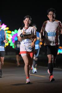 BIB: 41569, 43106, 5222
                            <button type="button" onclick="openModal(13928257)" class="btn btn-primary btn-sm float-right btn-popup" data-toggle="modal" data-target=".modal-high-quality">
                        <i class="fas fa-shopping-cart"></i> Add to Cart
                    </button>
                                            <button type="button" onclick="isThisMe(13928257, true)" class="btn btn-success btn-sm float-right btn-popup btn-isme hidden" data-toggle="tooltip" data-placement="bottom" title="นี่คือรูปของคุณใช่ไหม คลิกที่นี่เพื่อเอาเข้าอัลบั้ม">
                        <i class="fas fa-plus"></i> Add to album
                    </button>
                    <button type="button" onclick="isThisMe(13928257, false)" class="btn btn-warning btn-sm float-right btn-popup btn-isnotme hidden">
                        <i class="fas fa-ban"></i> Remove from album
                    </button>