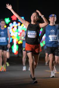 BIB: 43047, 42019
                            <button type="button" onclick="openModal(13902387)" class="btn btn-primary btn-sm float-right btn-popup" data-toggle="modal" data-target=".modal-high-quality">
                        <i class="fas fa-shopping-cart"></i> Add to Cart
                    </button>
                                            <button type="button" onclick="isThisMe(13902387, true)" class="btn btn-success btn-sm float-right btn-popup btn-isme hidden" data-toggle="tooltip" data-placement="bottom" title="นี่คือรูปของคุณใช่ไหม คลิกที่นี่เพื่อเอาเข้าอัลบั้ม">
                        <i class="fas fa-plus"></i> Add to album
                    </button>
                    <button type="button" onclick="isThisMe(13902387, false)" class="btn btn-warning btn-sm float-right btn-popup btn-isnotme hidden">
                        <i class="fas fa-ban"></i> Remove from album
                    </button>