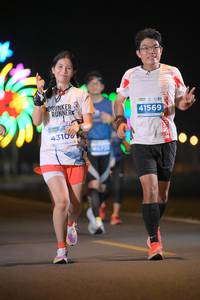 BIB: 41569, 4310
                            <button type="button" onclick="openModal(13928028)" class="btn btn-primary btn-sm float-right btn-popup" data-toggle="modal" data-target=".modal-high-quality">
                        <i class="fas fa-shopping-cart"></i> Add to Cart
                    </button>
                                            <button type="button" onclick="isThisMe(13928028, true)" class="btn btn-success btn-sm float-right btn-popup btn-isme hidden" data-toggle="tooltip" data-placement="bottom" title="นี่คือรูปของคุณใช่ไหม คลิกที่นี่เพื่อเอาเข้าอัลบั้ม">
                        <i class="fas fa-plus"></i> Add to album
                    </button>
                    <button type="button" onclick="isThisMe(13928028, false)" class="btn btn-warning btn-sm float-right btn-popup btn-isnotme hidden">
                        <i class="fas fa-ban"></i> Remove from album
                    </button>