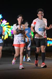 BIB: 41569, 43106
                            <button type="button" onclick="openModal(13928072)" class="btn btn-primary btn-sm float-right btn-popup" data-toggle="modal" data-target=".modal-high-quality">
                        <i class="fas fa-shopping-cart"></i> Add to Cart
                    </button>
                                            <button type="button" onclick="isThisMe(13928072, true)" class="btn btn-success btn-sm float-right btn-popup btn-isme hidden" data-toggle="tooltip" data-placement="bottom" title="นี่คือรูปของคุณใช่ไหม คลิกที่นี่เพื่อเอาเข้าอัลบั้ม">
                        <i class="fas fa-plus"></i> Add to album
                    </button>
                    <button type="button" onclick="isThisMe(13928072, false)" class="btn btn-warning btn-sm float-right btn-popup btn-isnotme hidden">
                        <i class="fas fa-ban"></i> Remove from album
                    </button>