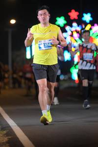 BIB: 2316
                            <button type="button" onclick="openModal(13936319)" class="btn btn-primary btn-sm float-right btn-popup" data-toggle="modal" data-target=".modal-high-quality">
                        <i class="fas fa-shopping-cart"></i> Add to Cart
                    </button>
                                            <button type="button" onclick="isThisMe(13936319, true)" class="btn btn-success btn-sm float-right btn-popup btn-isme hidden" data-toggle="tooltip" data-placement="bottom" title="นี่คือรูปของคุณใช่ไหม คลิกที่นี่เพื่อเอาเข้าอัลบั้ม">
                        <i class="fas fa-plus"></i> Add to album
                    </button>
                    <button type="button" onclick="isThisMe(13936319, false)" class="btn btn-warning btn-sm float-right btn-popup btn-isnotme hidden">
                        <i class="fas fa-ban"></i> Remove from album
                    </button>