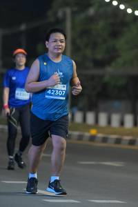 BIB: 42307
                            <button type="button" onclick="openModal(14632685)" class="btn btn-primary btn-sm float-right btn-popup" data-toggle="modal" data-target=".modal-high-quality">
                        <i class="fas fa-shopping-cart"></i> Add to Cart
                    </button>
                                            <button type="button" onclick="isThisMe(14632685, true)" class="btn btn-success btn-sm float-right btn-popup btn-isme hidden" data-toggle="tooltip" data-placement="bottom" title="นี่คือรูปของคุณใช่ไหม คลิกที่นี่เพื่อเอาเข้าอัลบั้ม">
                        <i class="fas fa-plus"></i> Add to album
                    </button>
                    <button type="button" onclick="isThisMe(14632685, false)" class="btn btn-warning btn-sm float-right btn-popup btn-isnotme hidden">
                        <i class="fas fa-ban"></i> Remove from album
                    </button>