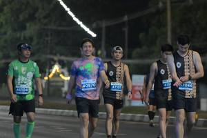 BIB: 40870, 4151, 7044, 47101, 46104
                            <button type="button" onclick="openModal(14639935)" class="btn btn-primary btn-sm float-right btn-popup" data-toggle="modal" data-target=".modal-high-quality">
                        <i class="fas fa-shopping-cart"></i> Add to Cart
                    </button>
                                            <button type="button" onclick="isThisMe(14639935, true)" class="btn btn-success btn-sm float-right btn-popup btn-isme hidden" data-toggle="tooltip" data-placement="bottom" title="นี่คือรูปของคุณใช่ไหม คลิกที่นี่เพื่อเอาเข้าอัลบั้ม">
                        <i class="fas fa-plus"></i> Add to album
                    </button>
                    <button type="button" onclick="isThisMe(14639935, false)" class="btn btn-warning btn-sm float-right btn-popup btn-isnotme hidden">
                        <i class="fas fa-ban"></i> Remove from album
                    </button>