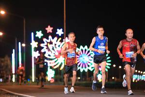 BIB: 42501, 40784, 4597
                            <button type="button" onclick="openModal(14595282)" class="btn btn-primary btn-sm float-right btn-popup" data-toggle="modal" data-target=".modal-high-quality">
                        <i class="fas fa-shopping-cart"></i> Add to Cart
                    </button>
                                            <button type="button" onclick="isThisMe(14595282, true)" class="btn btn-success btn-sm float-right btn-popup btn-isme hidden" data-toggle="tooltip" data-placement="bottom" title="นี่คือรูปของคุณใช่ไหม คลิกที่นี่เพื่อเอาเข้าอัลบั้ม">
                        <i class="fas fa-plus"></i> Add to album
                    </button>
                    <button type="button" onclick="isThisMe(14595282, false)" class="btn btn-warning btn-sm float-right btn-popup btn-isnotme hidden">
                        <i class="fas fa-ban"></i> Remove from album
                    </button>