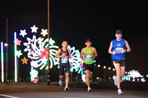 BIB: 420, 077
                            <button type="button" onclick="openModal(14585275)" class="btn btn-primary btn-sm float-right btn-popup" data-toggle="modal" data-target=".modal-high-quality">
                        <i class="fas fa-shopping-cart"></i> Add to Cart
                    </button>
                                            <button type="button" onclick="isThisMe(14585275, true)" class="btn btn-success btn-sm float-right btn-popup btn-isme hidden" data-toggle="tooltip" data-placement="bottom" title="นี่คือรูปของคุณใช่ไหม คลิกที่นี่เพื่อเอาเข้าอัลบั้ม">
                        <i class="fas fa-plus"></i> Add to album
                    </button>
                    <button type="button" onclick="isThisMe(14585275, false)" class="btn btn-warning btn-sm float-right btn-popup btn-isnotme hidden">
                        <i class="fas fa-ban"></i> Remove from album
                    </button>