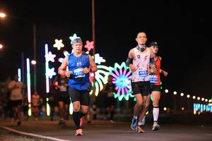 BIB: 47191, 465, 0450
                            <button type="button" onclick="openModal(14698272)" class="btn btn-primary btn-sm float-right btn-popup" data-toggle="modal" data-target=".modal-high-quality">
                        <i class="fas fa-shopping-cart"></i> Add to Cart
                    </button>
                                            <button type="button" onclick="isThisMe(14698272, true)" class="btn btn-success btn-sm float-right btn-popup btn-isme hidden" data-toggle="tooltip" data-placement="bottom" title="นี่คือรูปของคุณใช่ไหม คลิกที่นี่เพื่อเอาเข้าอัลบั้ม">
                        <i class="fas fa-plus"></i> Add to album
                    </button>
                    <button type="button" onclick="isThisMe(14698272, false)" class="btn btn-warning btn-sm float-right btn-popup btn-isnotme hidden">
                        <i class="fas fa-ban"></i> Remove from album
                    </button>