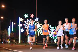 BIB: 40916
                            <button type="button" onclick="openModal(14589657)" class="btn btn-primary btn-sm float-right btn-popup" data-toggle="modal" data-target=".modal-high-quality">
                        <i class="fas fa-shopping-cart"></i> Add to Cart
                    </button>
                                            <button type="button" onclick="isThisMe(14589657, true)" class="btn btn-success btn-sm float-right btn-popup btn-isme hidden" data-toggle="tooltip" data-placement="bottom" title="นี่คือรูปของคุณใช่ไหม คลิกที่นี่เพื่อเอาเข้าอัลบั้ม">
                        <i class="fas fa-plus"></i> Add to album
                    </button>
                    <button type="button" onclick="isThisMe(14589657, false)" class="btn btn-warning btn-sm float-right btn-popup btn-isnotme hidden">
                        <i class="fas fa-ban"></i> Remove from album
                    </button>